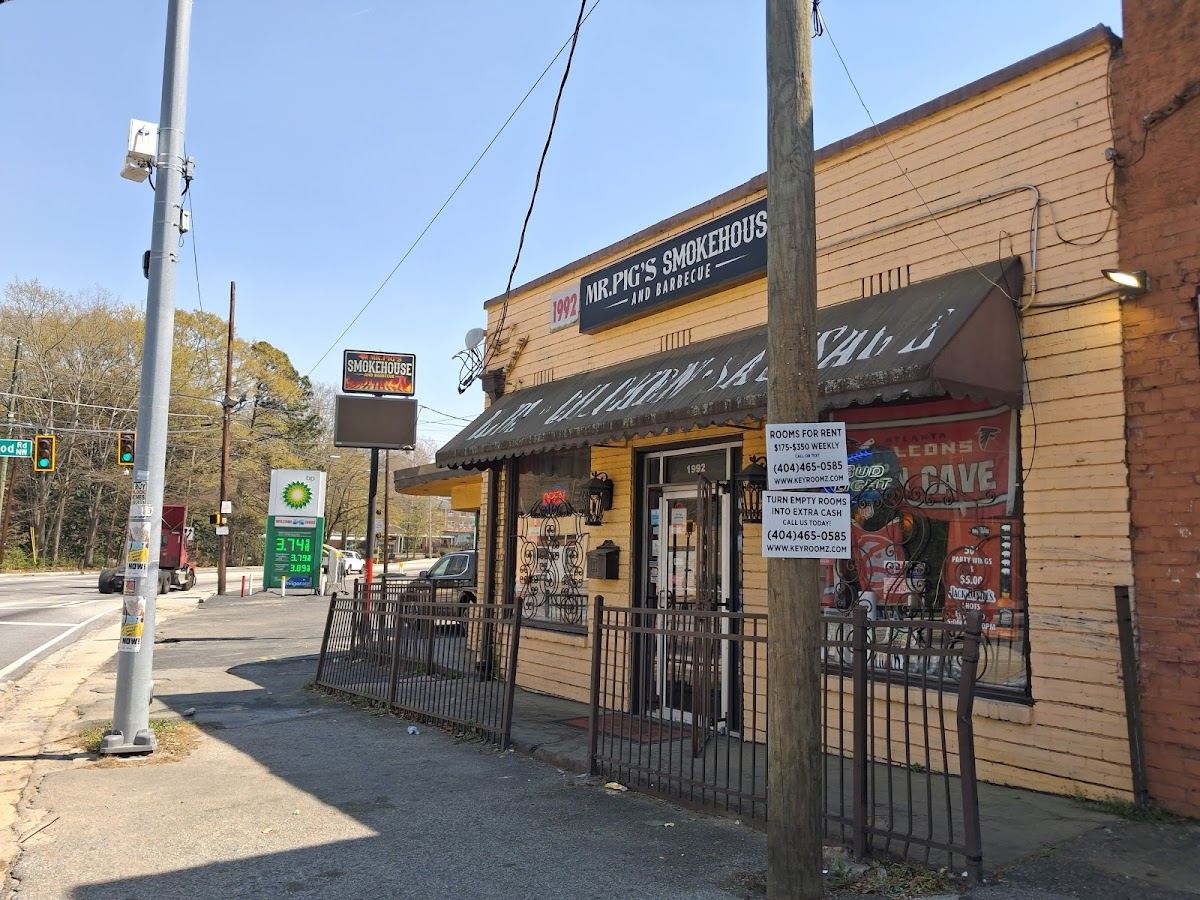 Mr. Pig's Smokehouse