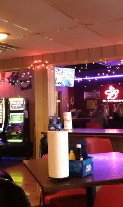 Woody'z Pub & Grill photo 3