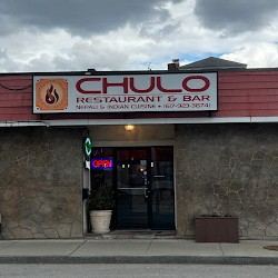 Chulo Restaurant & Bar