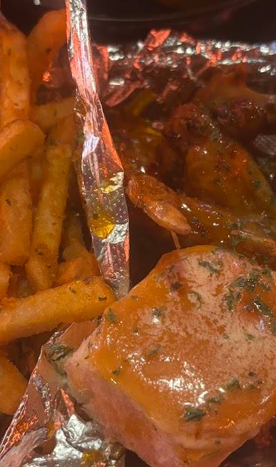 Terminal 3 Bar & Grill photo 4