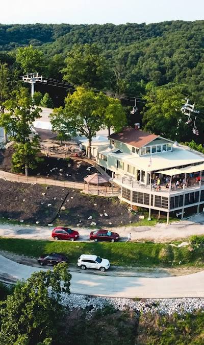 Aerie's Resort in Grafton Illinois photo 3