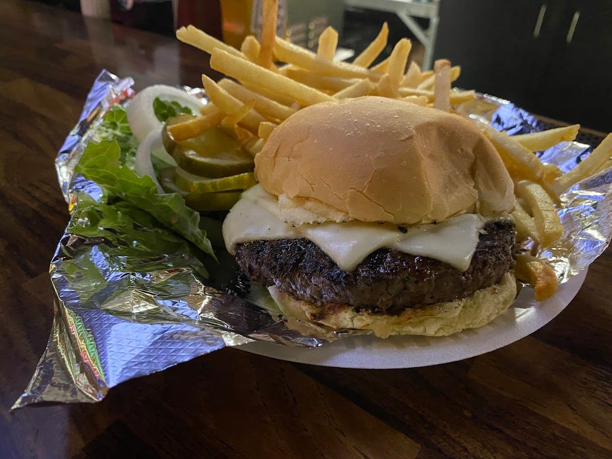 Pete's Lounge