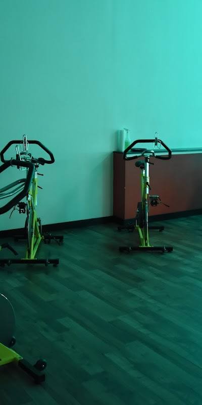 D&D Fitness and Tanning photo 3