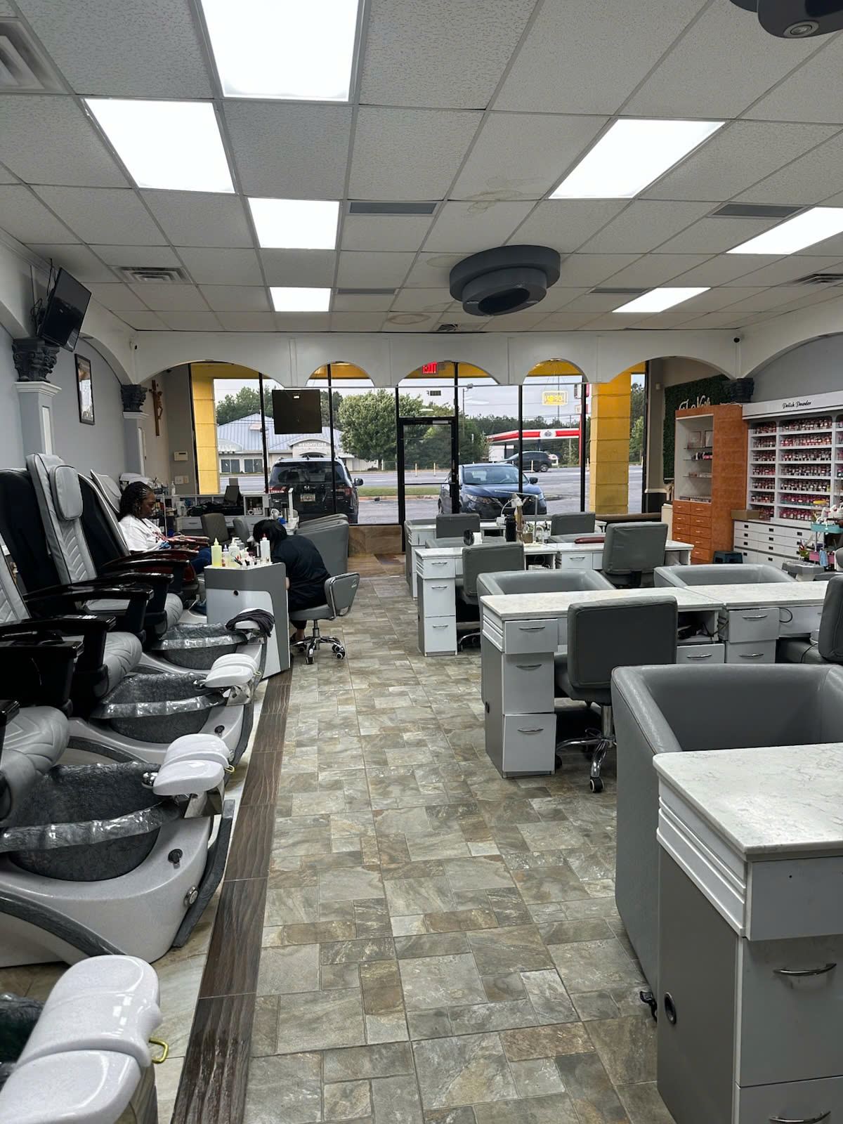 T-Nails & Spa