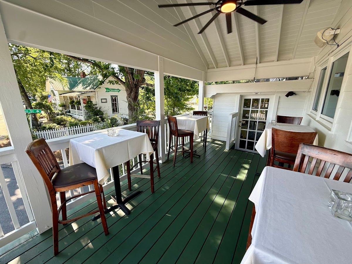 Old Vinings Inn