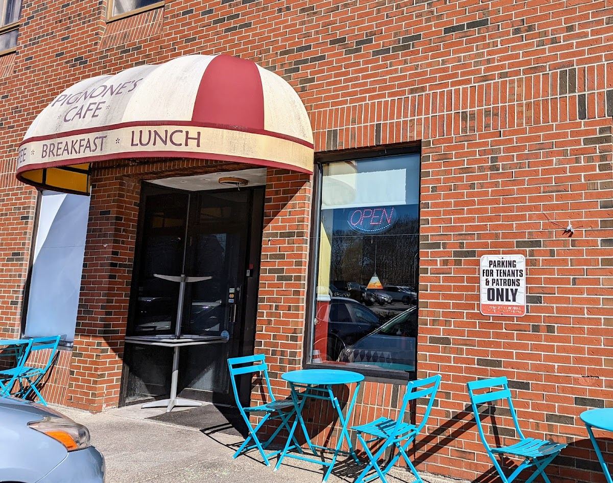 Pignone's Cafe of Stoneham, LLC