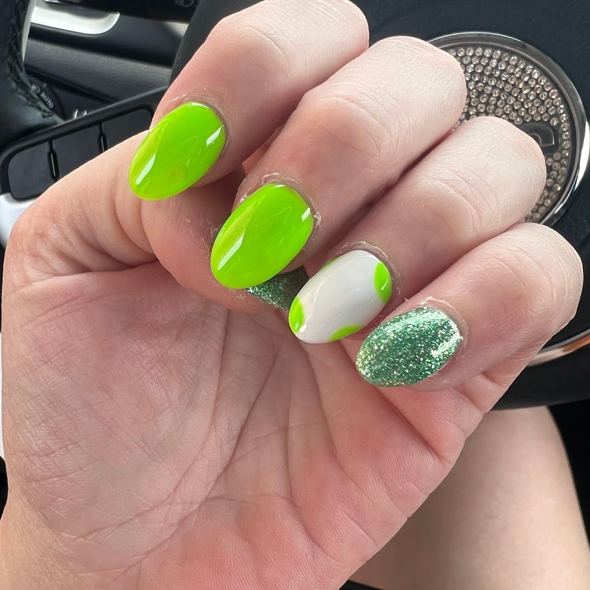 PRO NAILS & SPA