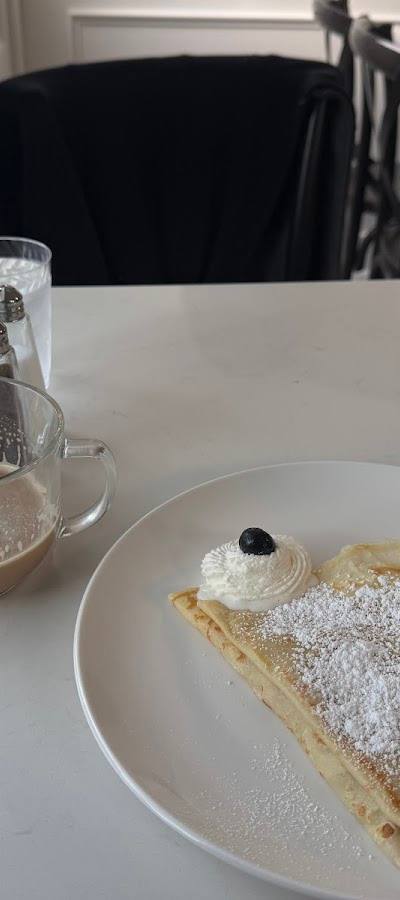Frenchy's Cafe & Creperie photo 4