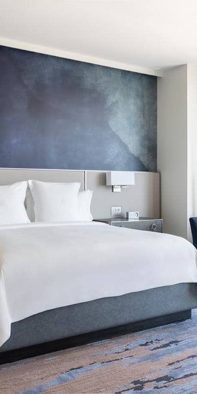 Four Seasons Hotel St. Louis photo 2