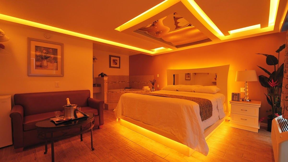 Romantic Inn & Suites