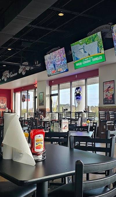 Hotshots Sports Bar and Grill photo 4