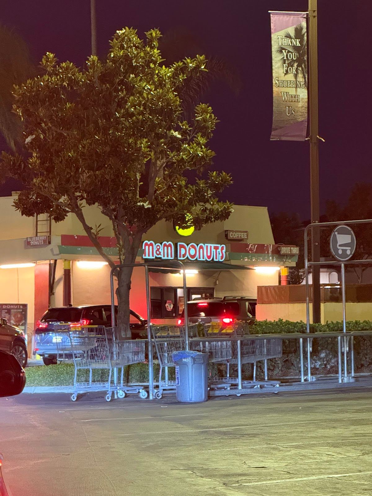 M & M Donuts