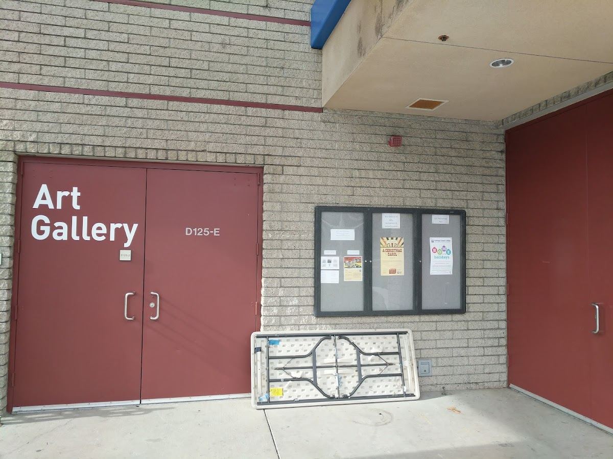 Santiago Canyon College Art Gallery