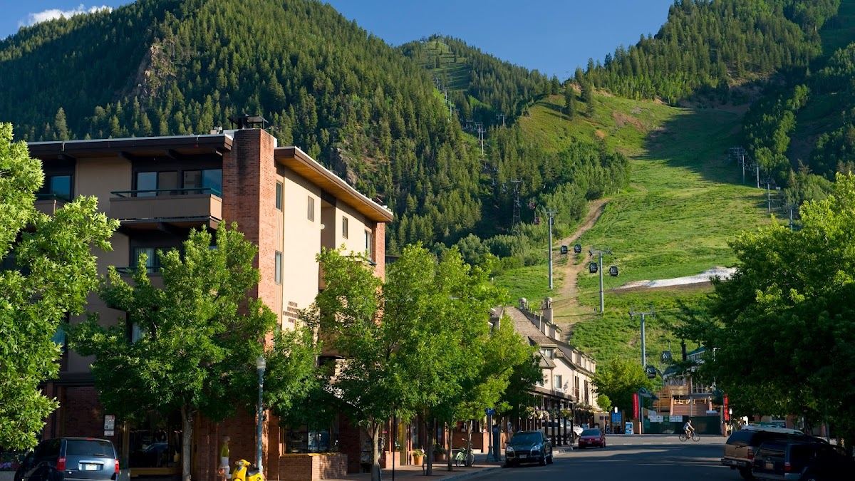 Aspen Square Condominium Hotel