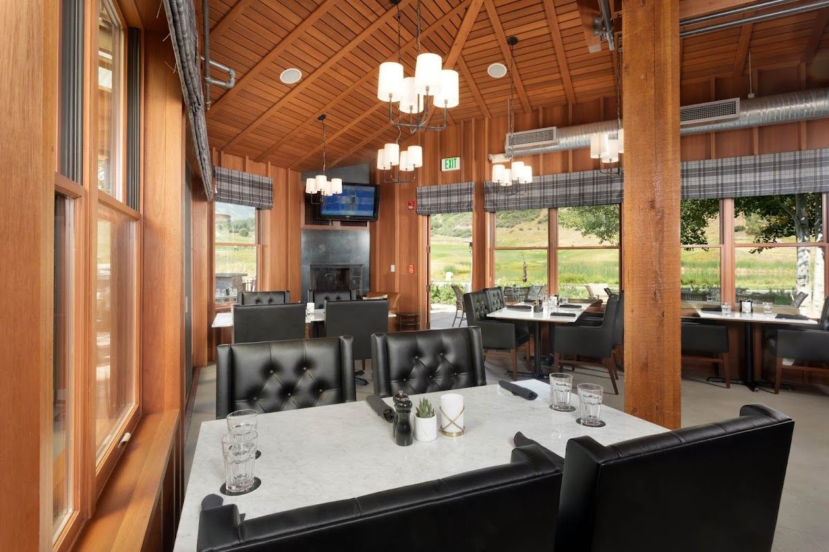 Black Saddle Bar & Grille