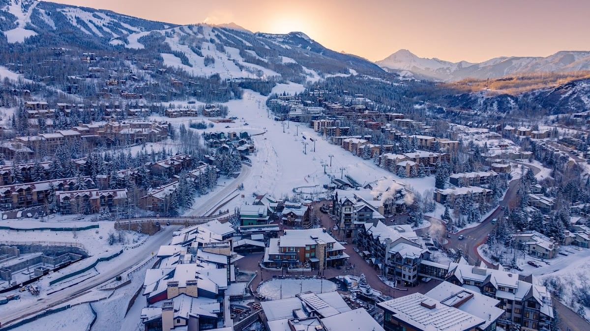 Four Mountain Sports Rental - Base Village