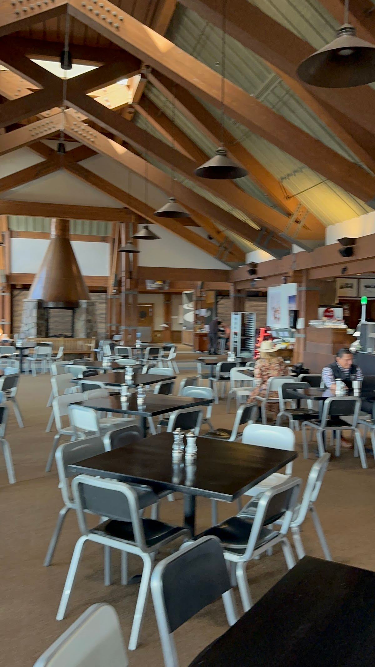 Four Mountain Sports - Sundeck