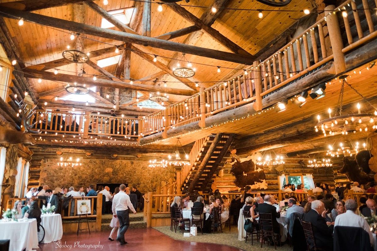 T-Lazy-7 Event Lodge