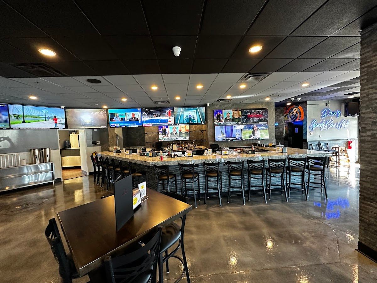 Dave's Sports Bar and Grill