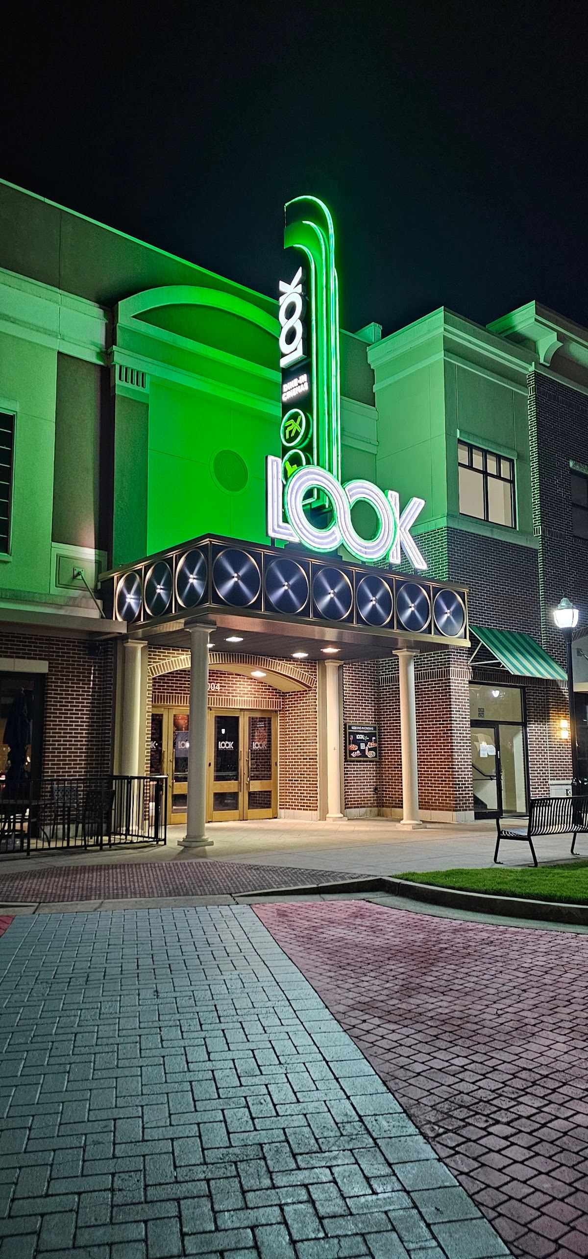 LOOK Dine-In Cinemas