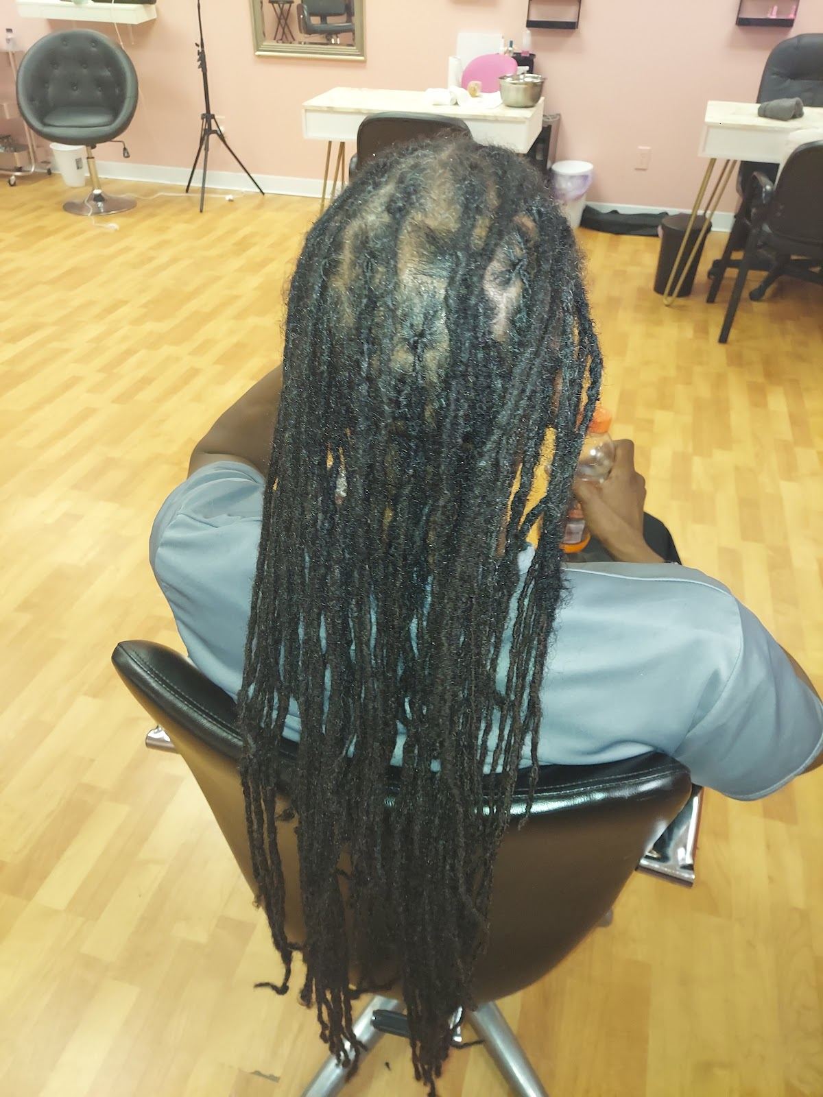 Uppa Eshuhlon Salon Beauty and More