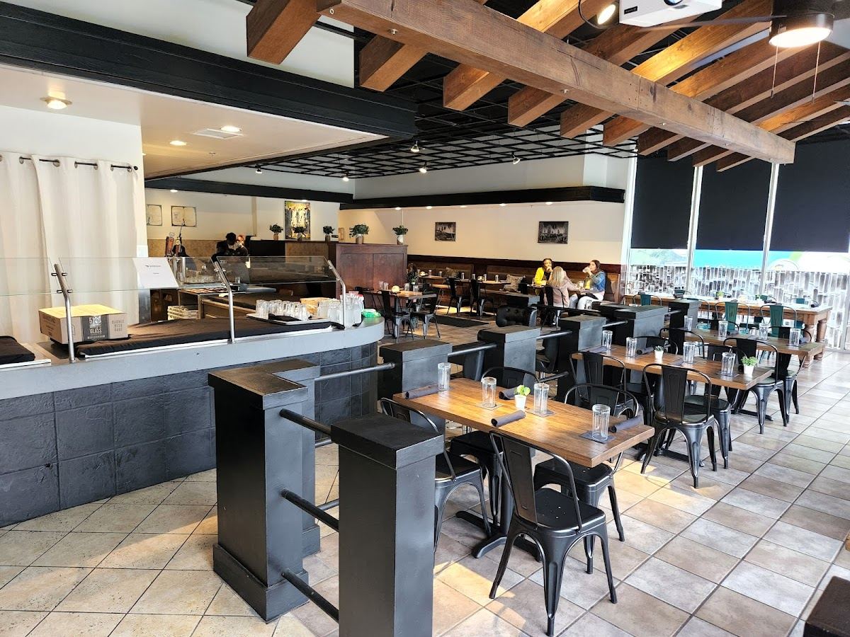 Zeke's Kitchen & Bar