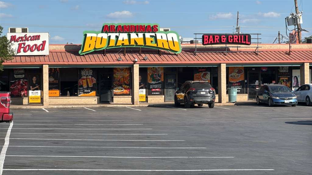 Botanero Sports Bar