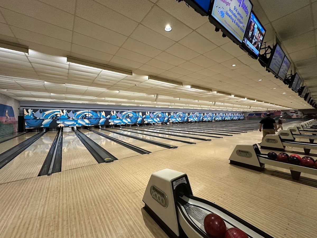Highland Lanes