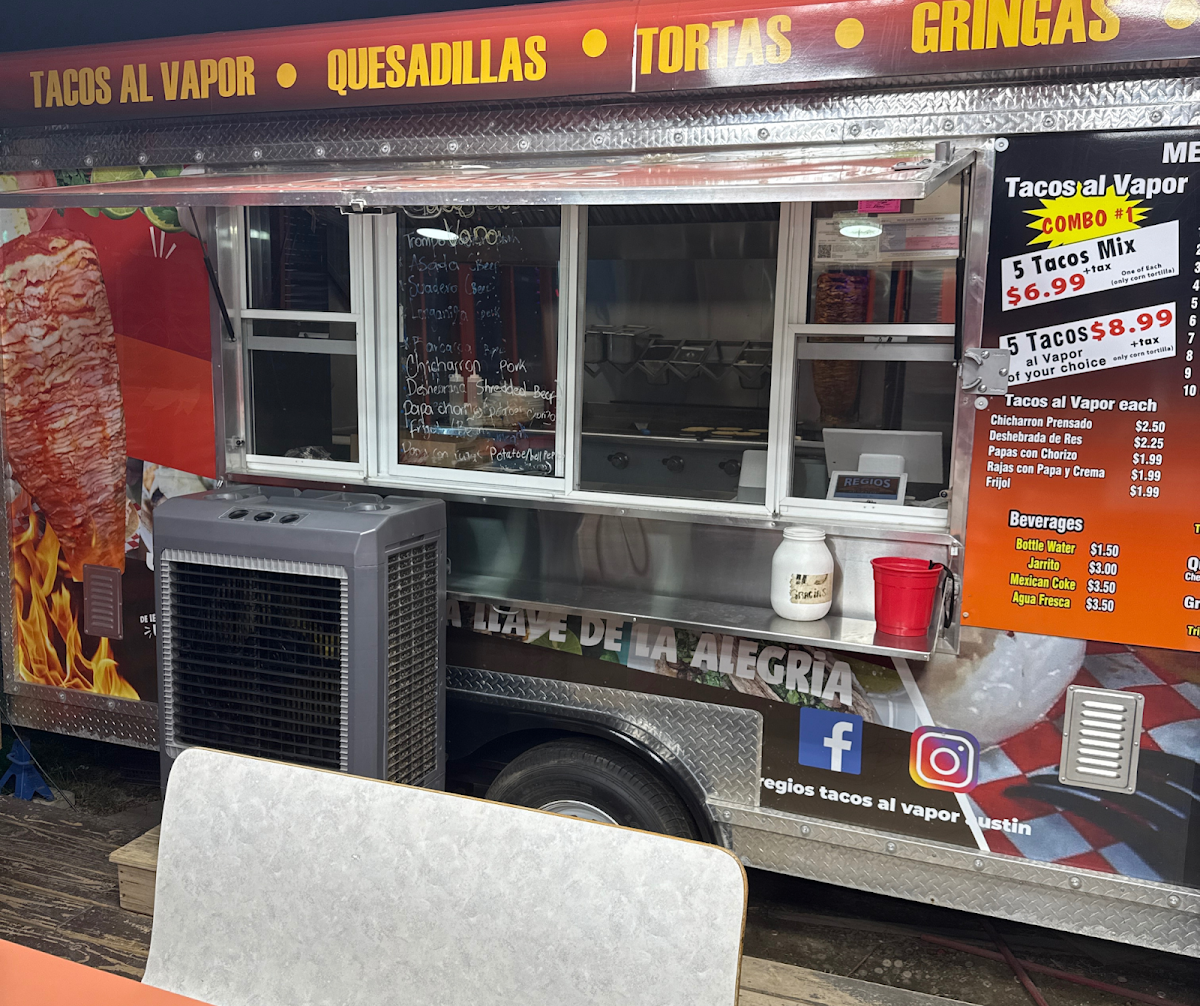 Regios Tacos a Vapor