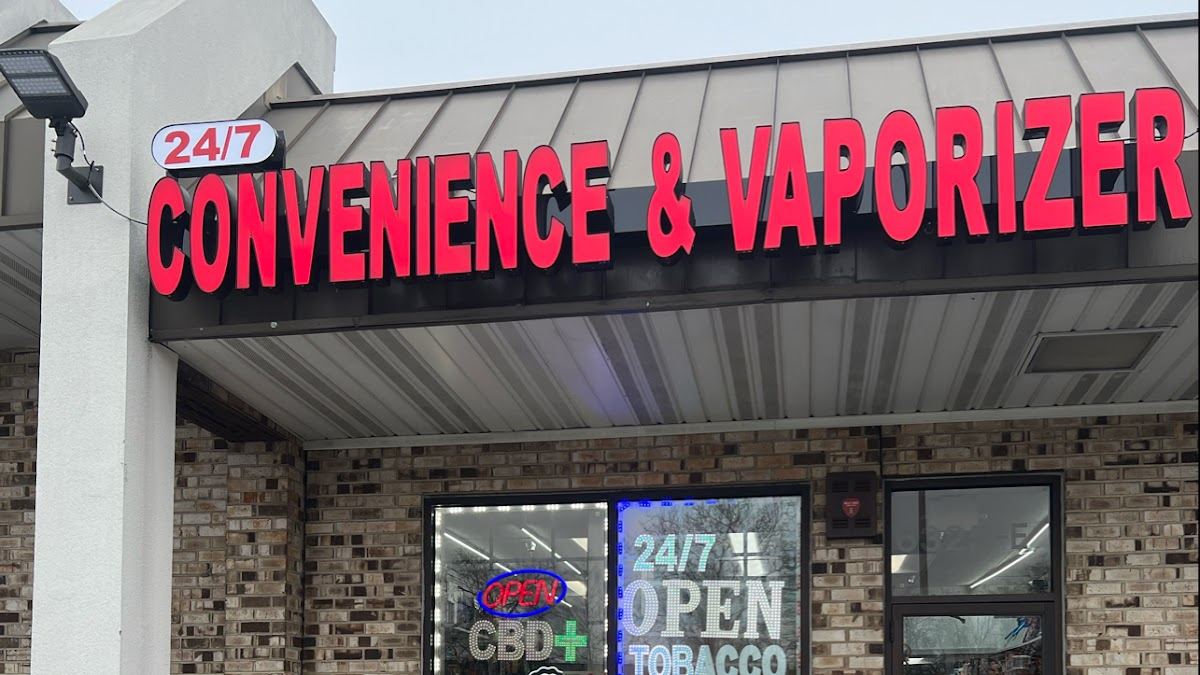24/7 CONVENIENCE & VAPORIZER