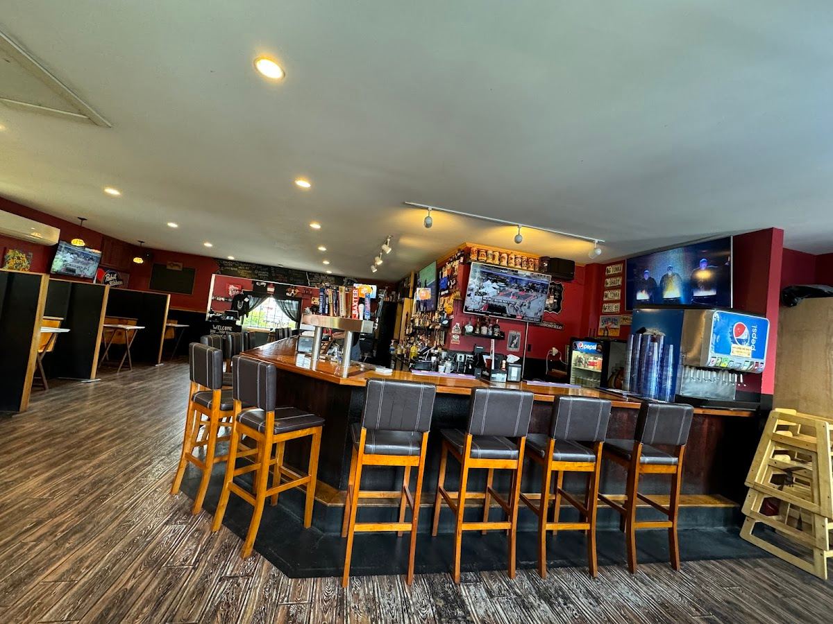 Dog & Pony Tavern