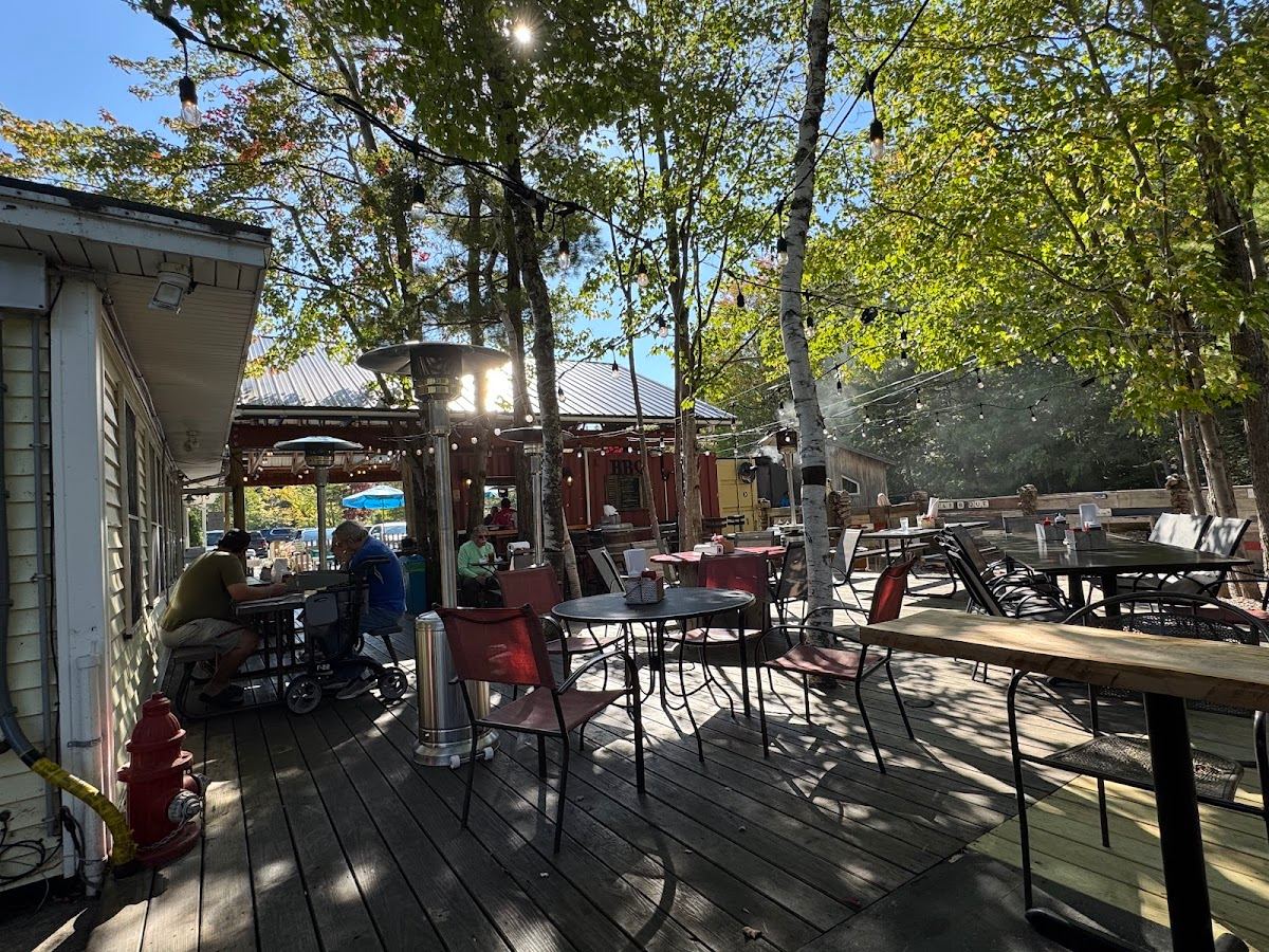 Mainely Meat BBQ on Dreamwood Hill