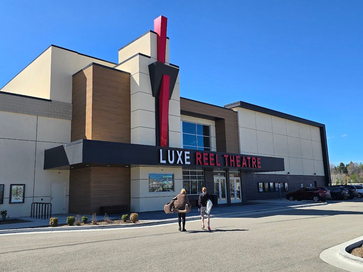 Eagle Luxe Reel Theatre