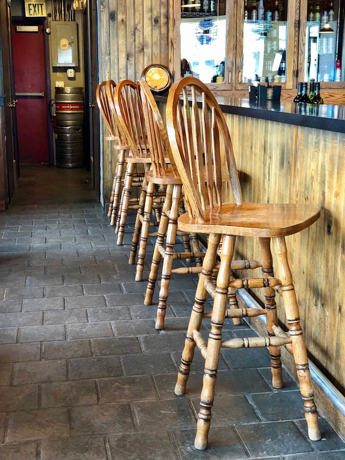 Hooligans Pub and Grill