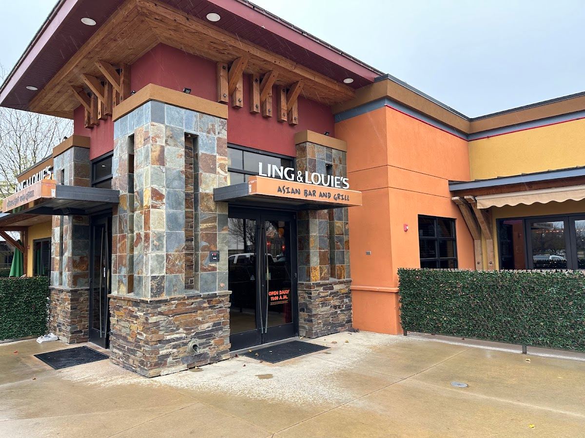 Ling & Louie's Asian Bar and Grill
