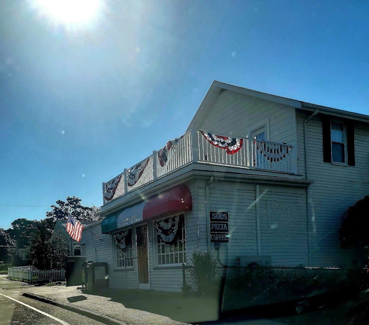 Carmine's Cafe