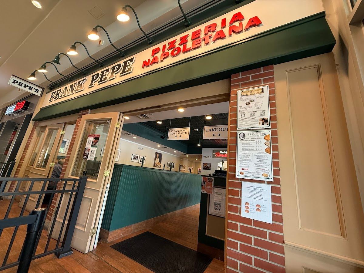 Frank Pepe Pizzeria Napoletana