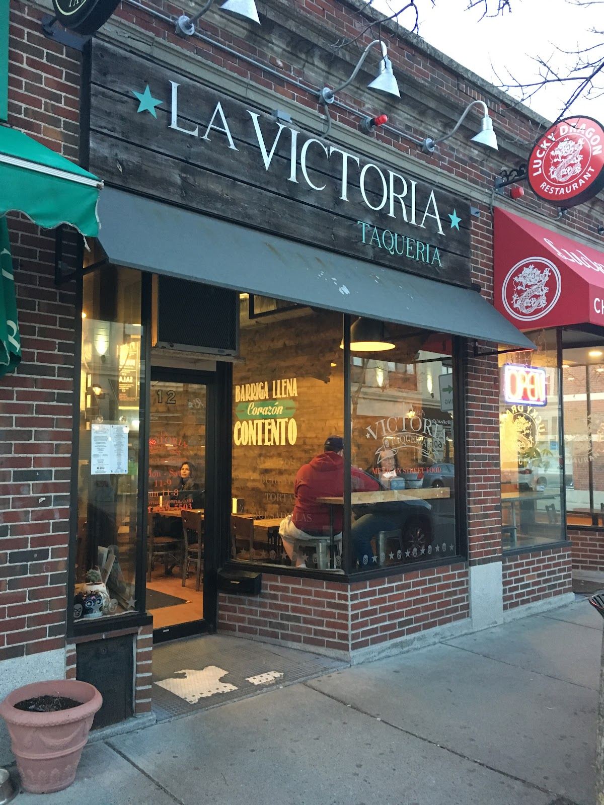 La Victoria Taqueria