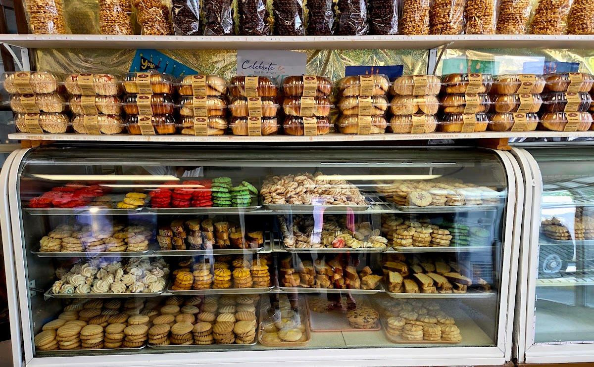 Pan-Centro Family Pastry Shop
