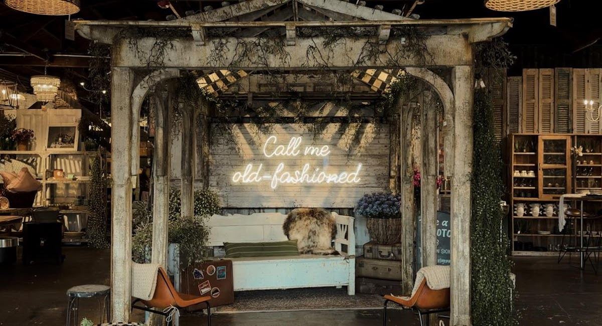 417 Vintage Market