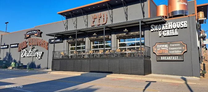 Full Throttle Distillery Grill & SmokeHouse