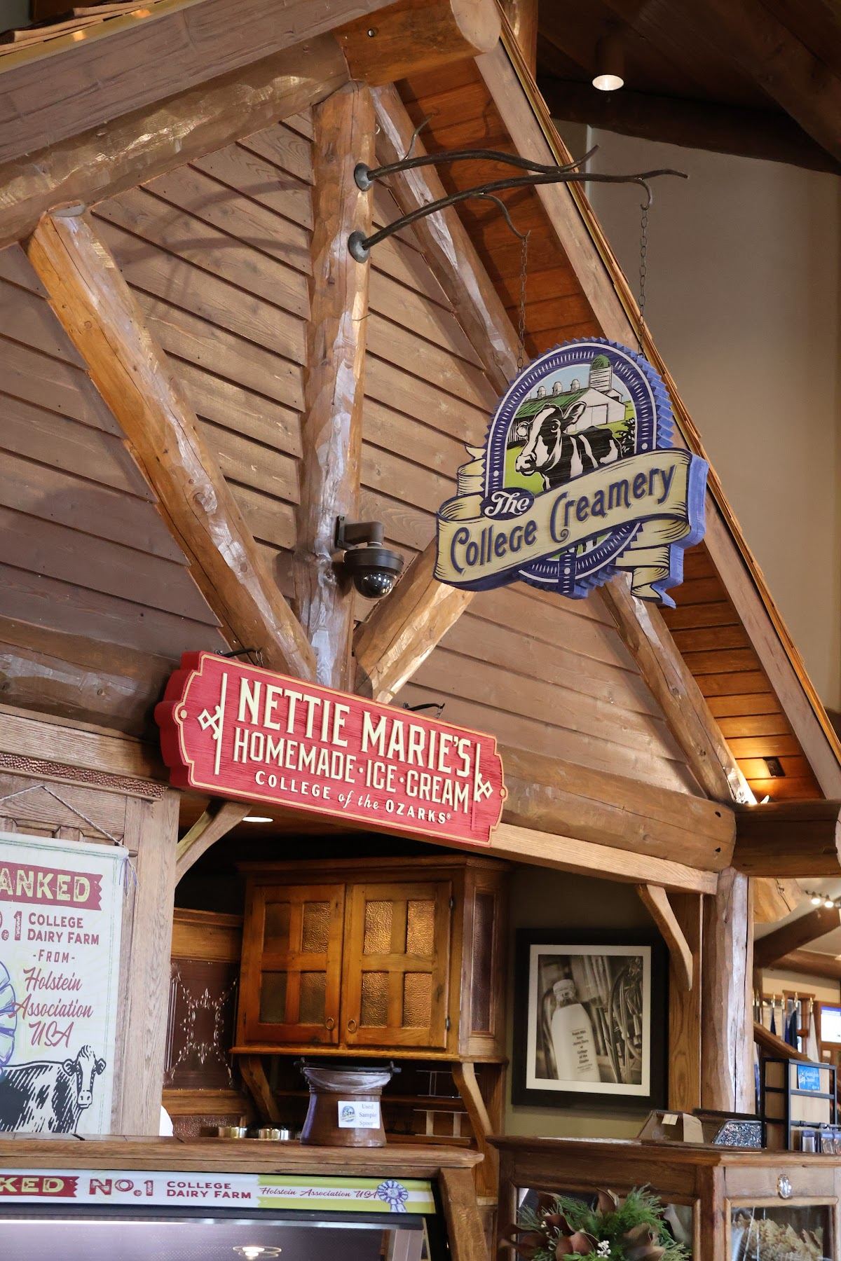 The Keeter Center - College Creamery