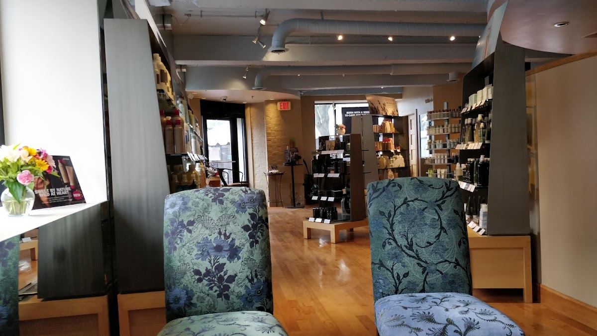 Stephen & Burns Aveda Salon & Spa