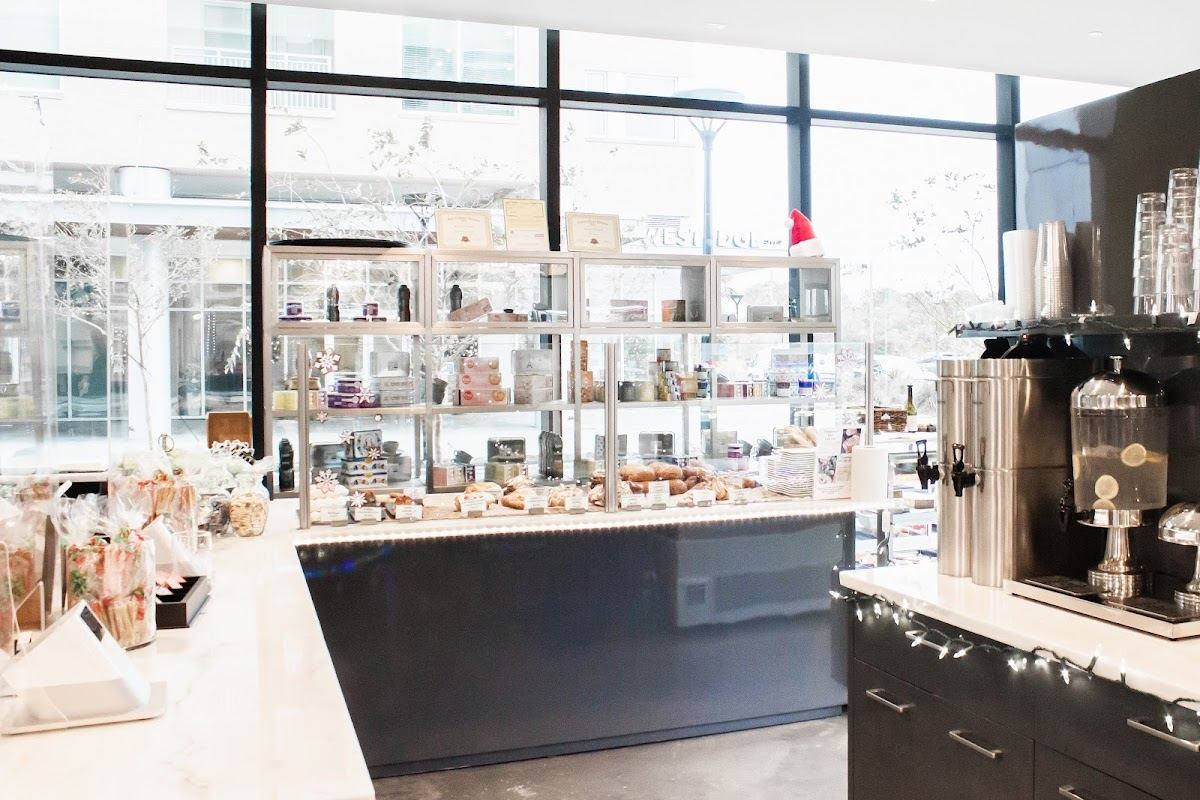 Saveurs Du Monde Cafe WestEdge