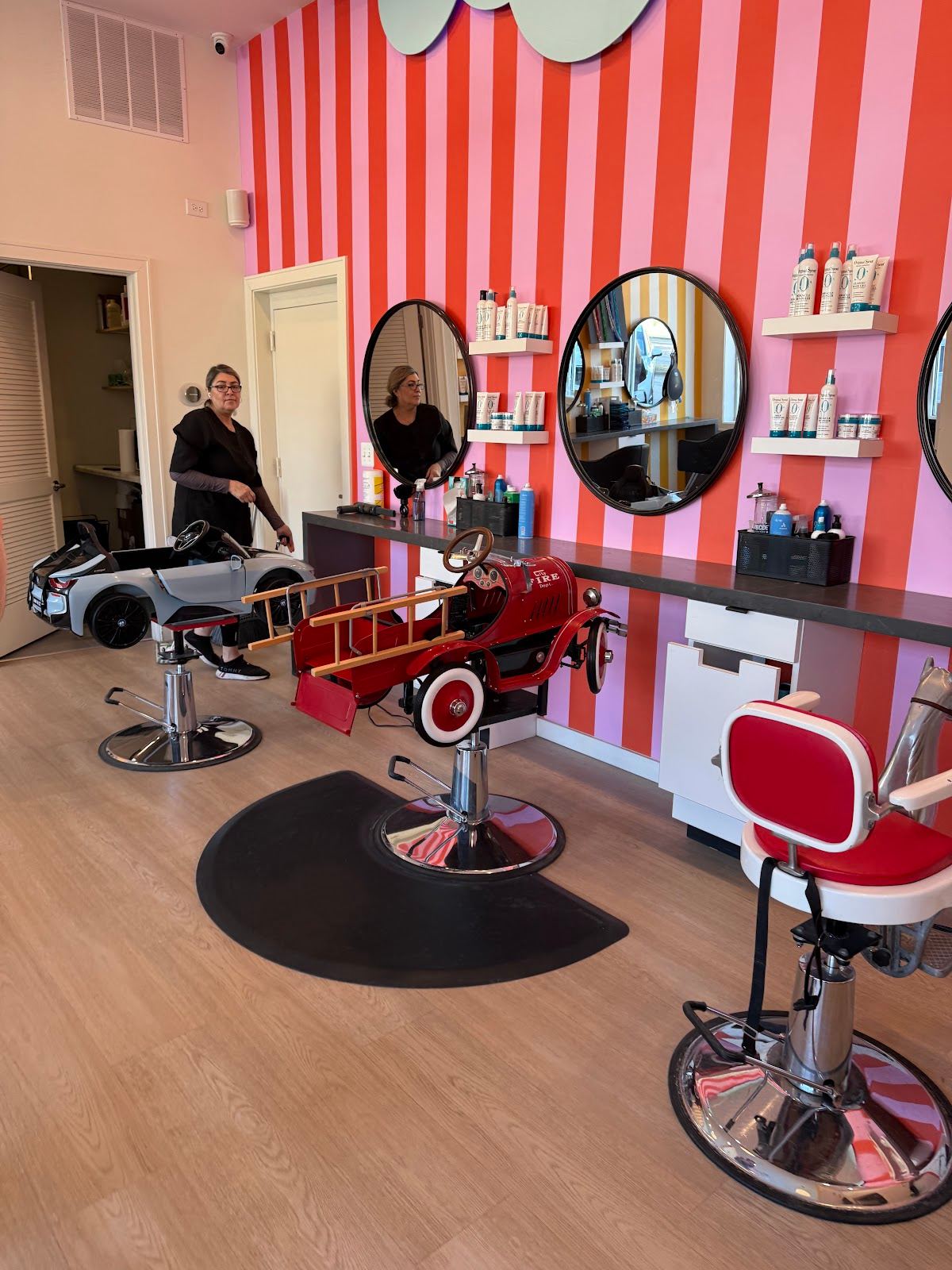 Lilies & Spikes Kids & Teens Hair Salon & Spa
