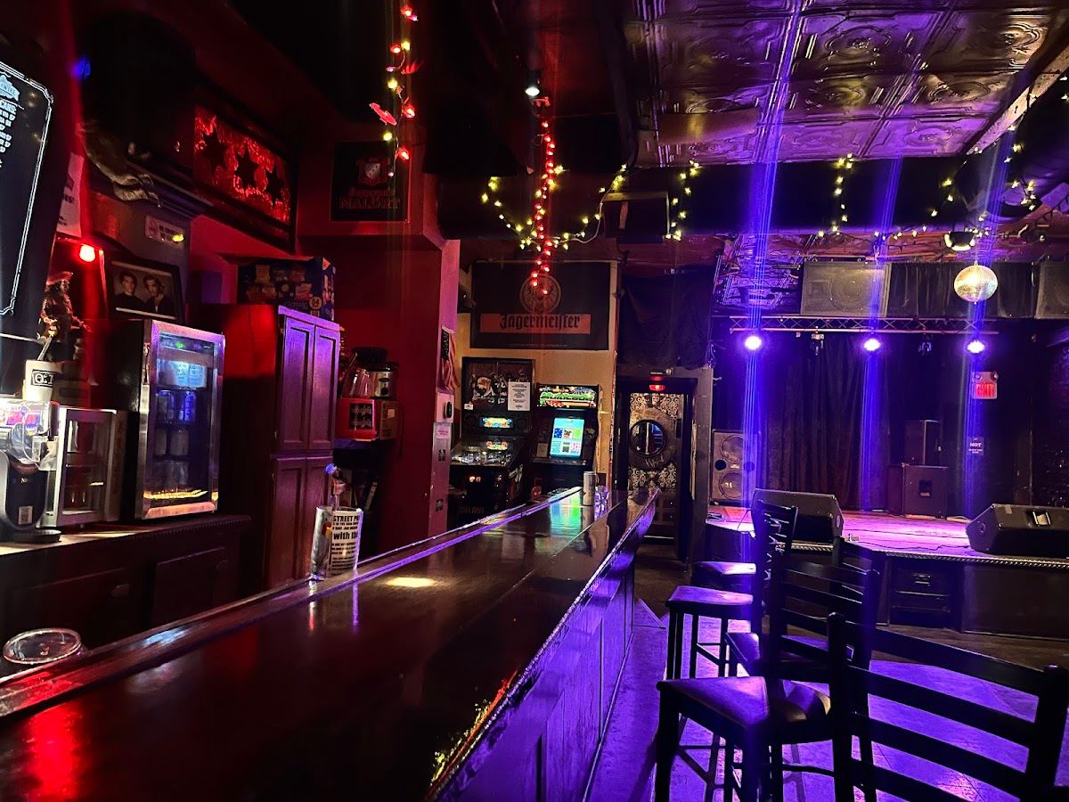 Live Wire Lounge