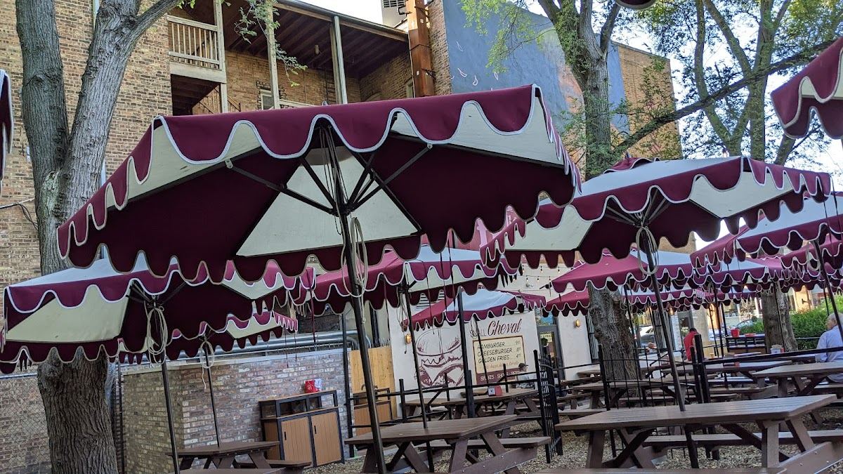 Small Cheval- Hyde Park