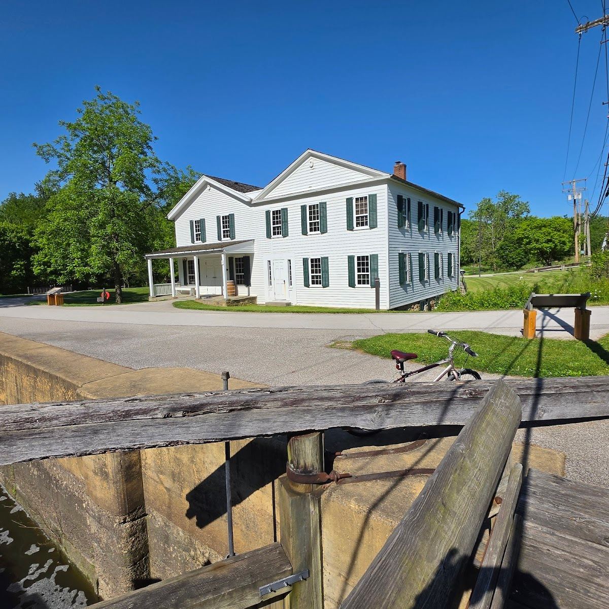 Canal Exploration Center