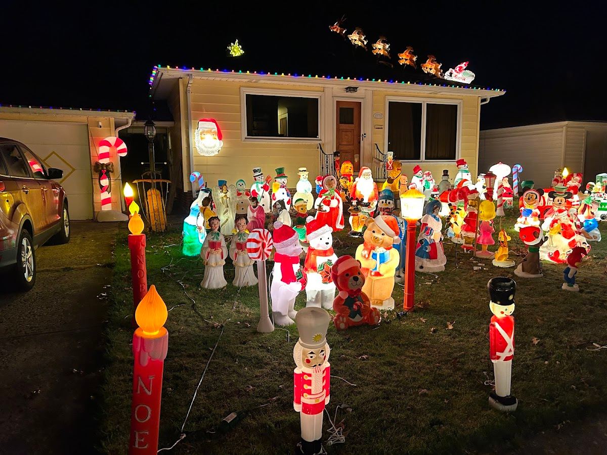 Chuppas Classic Christmas