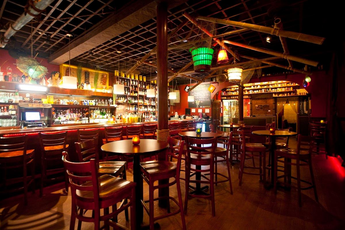 Porco Lounge & Tiki Room